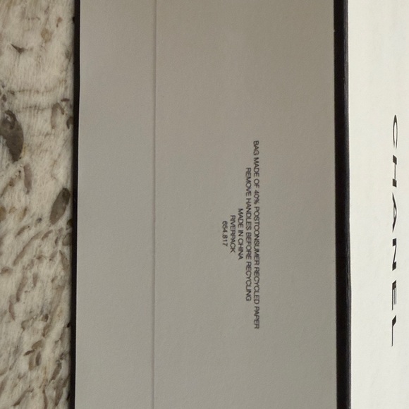 Small Chanel Empty Shopping Gift Decor Bag Reusable Clean White Black Storage - Picture 15 of 15